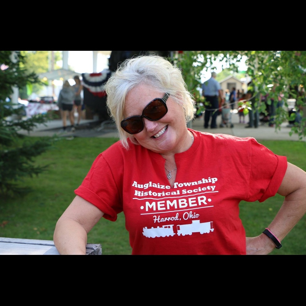 Meet your Posher, Rhonda